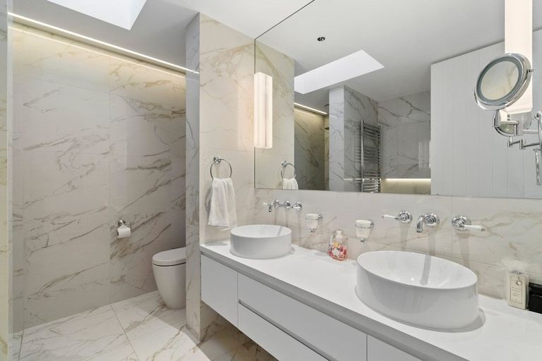 Photo of property in 12 Bay Rise, Wanaka, 9305