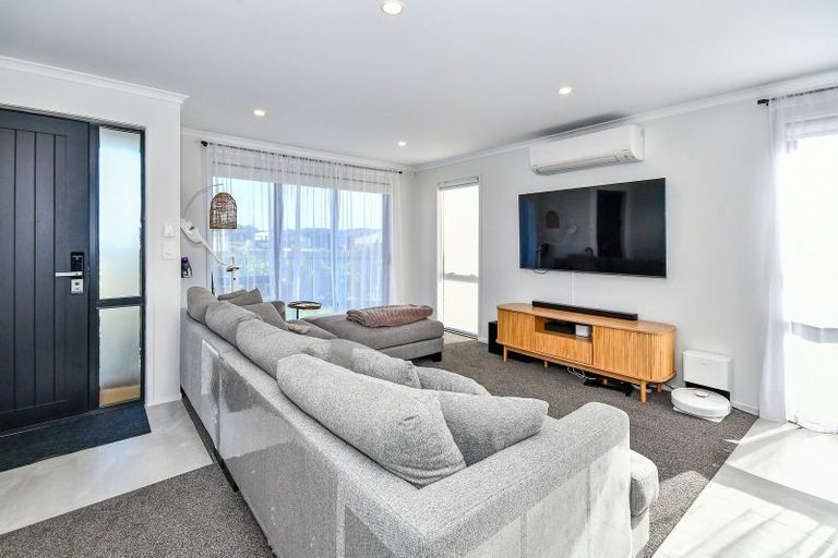 Photo of property in 2 Hillock Rise, Ramarama, 2579