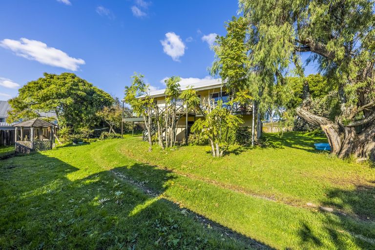 Photo of property in 22 Trounson Avenue, Clendon Park, Auckland, 2103
