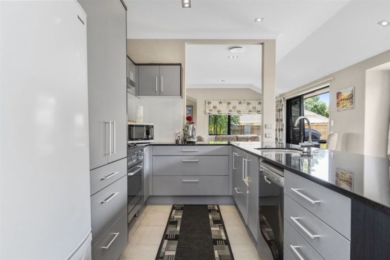 Photo of property in 31 Brackenburn Drive, Ohauiti, Tauranga, 3112