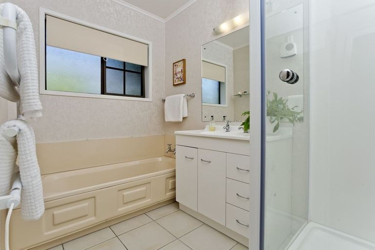 Photo of property in 2/53 Francis Street, Hauraki, Auckland, 0622