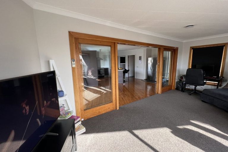 Photo of property in 2 Youngston Lane, Woolston, Christchurch, 8023