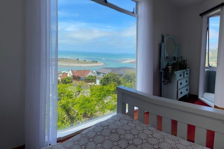 Photo of property in 67 Glenstrae Road, Redcliffs, Christchurch, 8081