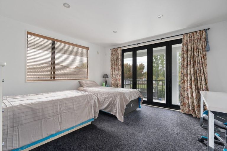 Photo of property in 20 Baltic Place, Northwood, Christchurch, 8051