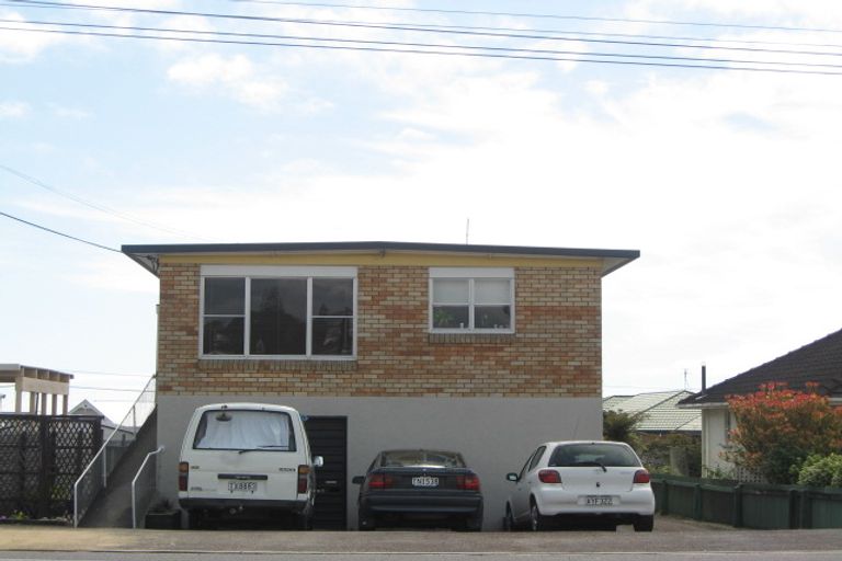 Photo of property in 2/316 Saint Aubyn Street, New Plymouth, 4310