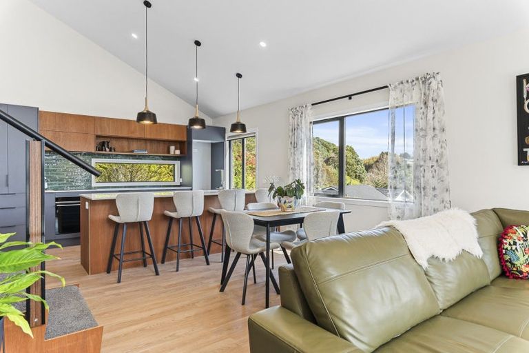 Photo of property in 120a Mangorei Road, Merrilands, New Plymouth, 4312