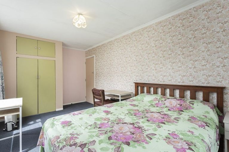 Photo of property in 56 Lindsay Road, Balaclava, Dunedin, 9011