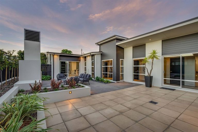 Photo of property in 28 James Hight Drive, Halswell, Christchurch, 8025