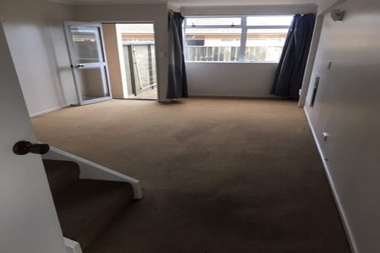 Photo of property in Whitehall Flats, 1/35 Malfroy Road, Victoria, Rotorua, 3010