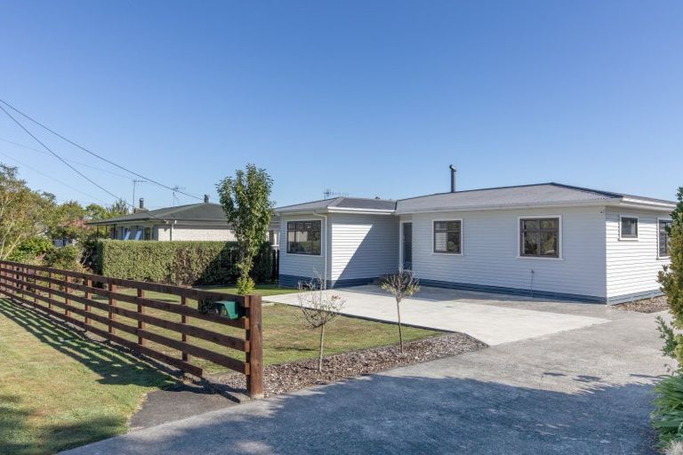 Photo of property in 18 Woburn Street, Waipukurau, 4200