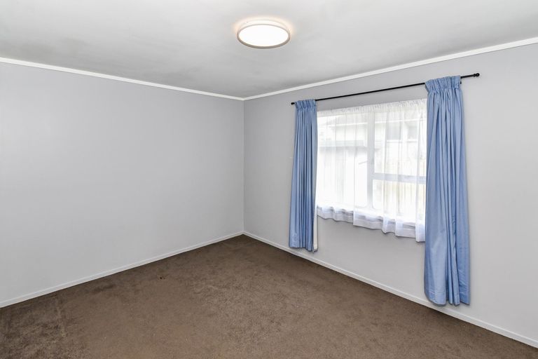 Photo of property in 121 Mahia Road, Wattle Downs, Auckland, 2103
