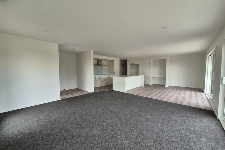 Photo of property in 33 Sanders Way, Rolleston, 7614