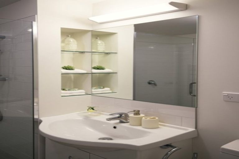 Photo of property in 2/100 Edinburgh Street, Pukekohe, 2120