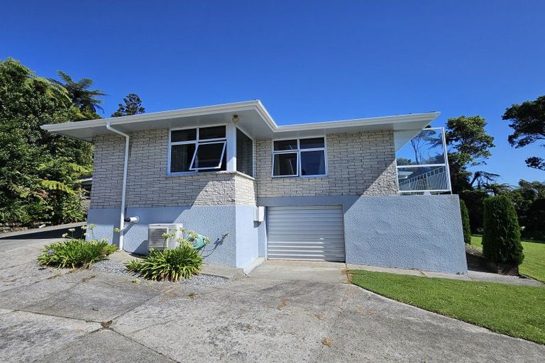 Photo of property in 127 Main South Road, Karoro, Greymouth, 7805