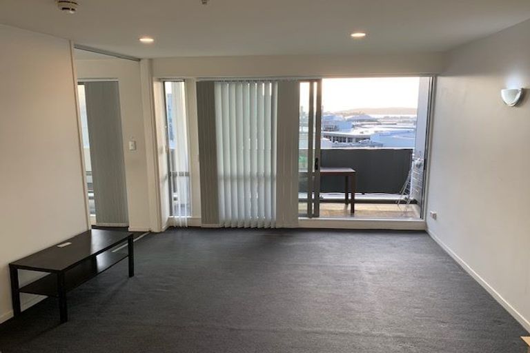 Photo of property in Alpha Apartments, 502/17 Vogel Lane, Auckland Central, Auckland, 1010