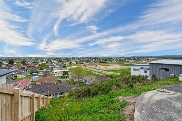 Photo of property in 157 Keri Vista Rise, Papakura, 2110