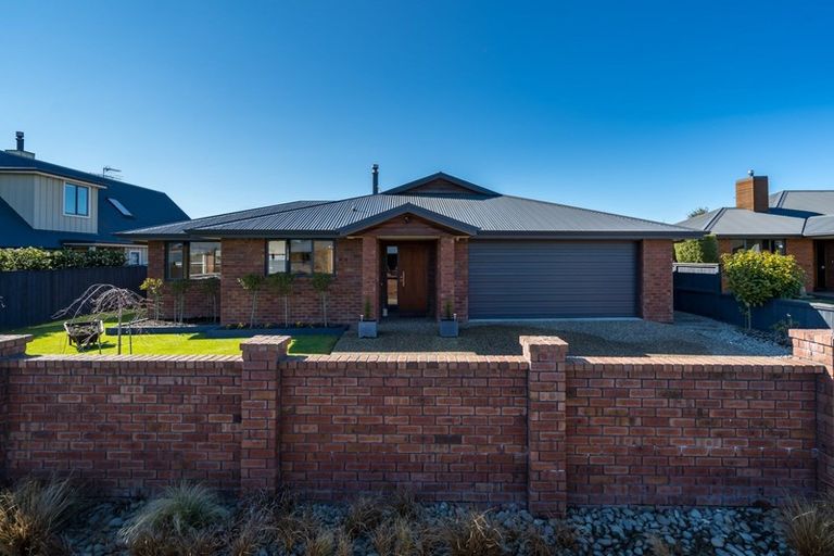 Photo of property in 10 Kura Place, Mosgiel, 9024