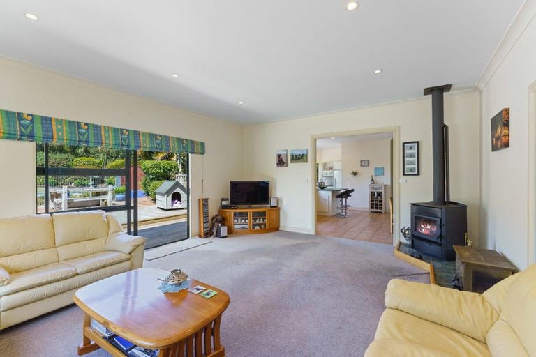 Photo of property in 121 Gear Road, Te Horo, Otaki, 5582