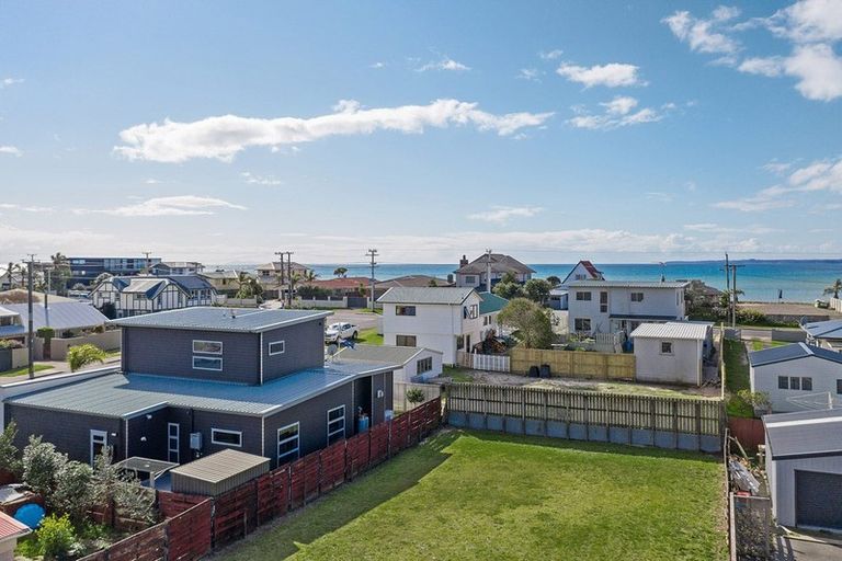 Photo of property in 1245 Papamoa Beach Road, Papamoa Beach, Papamoa, 3118