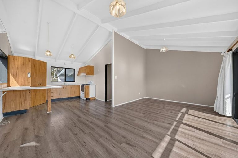 Photo of property in 203 Belvedere Road, Carterton, 5713