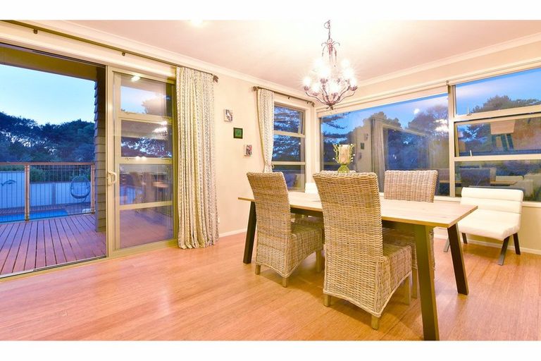 Photo of property in 92b Scott Road, Stanmore Bay, Whangaparaoa, 0932