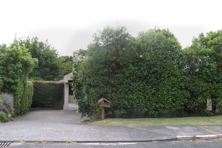 Photo of property in 1/23 Trafalgar Road, Milford, Auckland, 0620