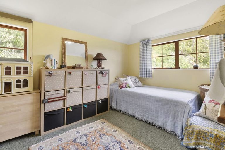 Photo of property in 79a Woodhouse Avenue, Karori, Wellington, 6012