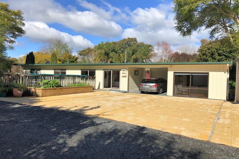 Photo of property in 10 Mission Road, Kerikeri, 0230