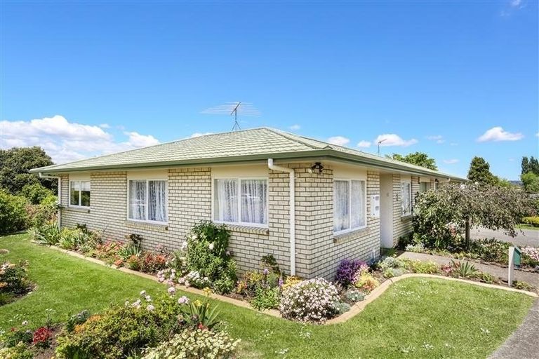 Photo of property in 4/8 Village Place, Tuakau, 2121