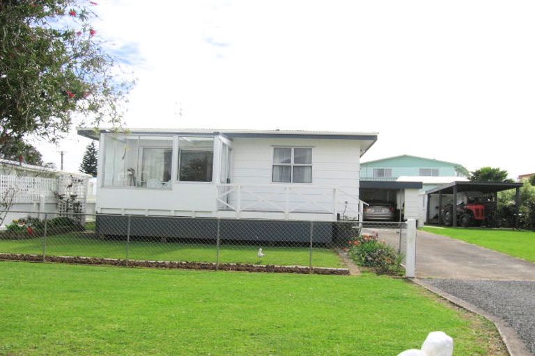 Photo of property in 20 Tatahi Street, Te Puru, Thames, 3575