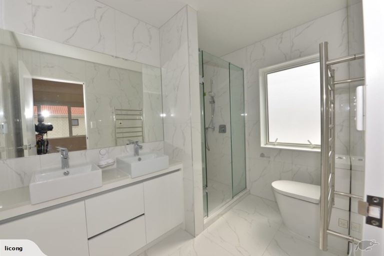 Photo of property in 14 Orchard Terrace, Riverhead, 0820