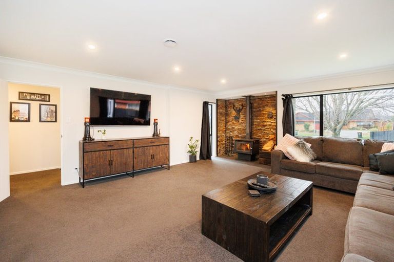 Photo of property in 28 Jefferson Crescent, Milson, Palmerston North, 4414