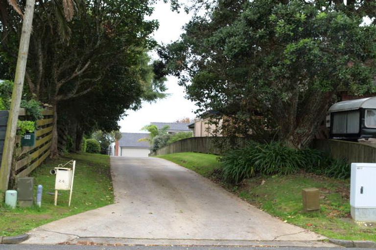 Photo of property in 30 Cockle Bay Road, Cockle Bay, Auckland, 2014