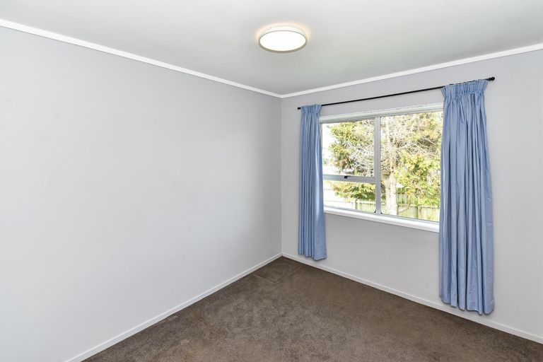 Photo of property in 121 Mahia Road, Wattle Downs, Auckland, 2103