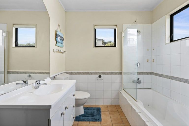 Photo of property in 568g Adelaide Road, Berhampore, Wellington, 6023