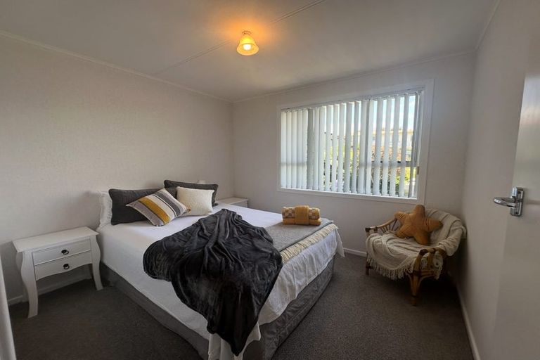 Photo of property in 73 Mould Street, Waitara, 4320