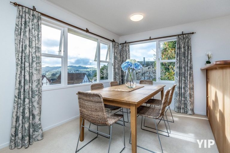 Photo of property in 40 Cambrian Street, Churton Park, Wellington, 6037