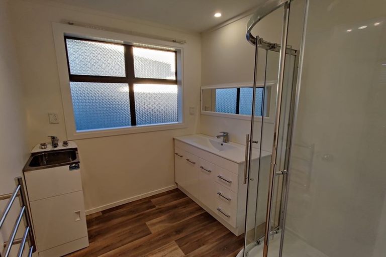 Photo of property in 38 Tiraumea Drive, Pakuranga, Auckland, 2010