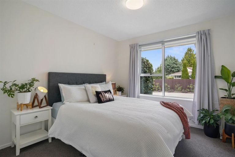 Photo of property in 88 Dunbarton Street, Redwood, Christchurch, 8051