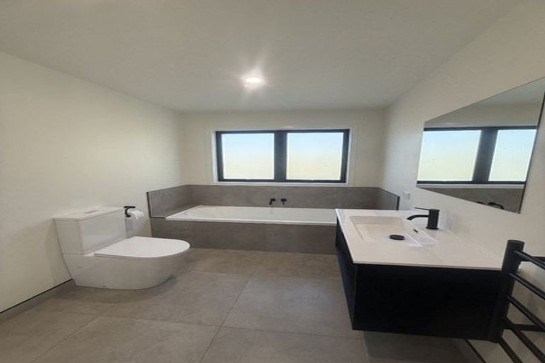 Photo of property in 101 Hamilton Drive, Waiuku, 2123