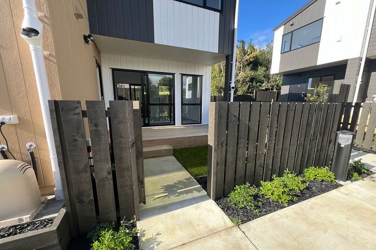 Photo of property in 13/27 Glenorchy Street, Glen Eden, Auckland, 0602