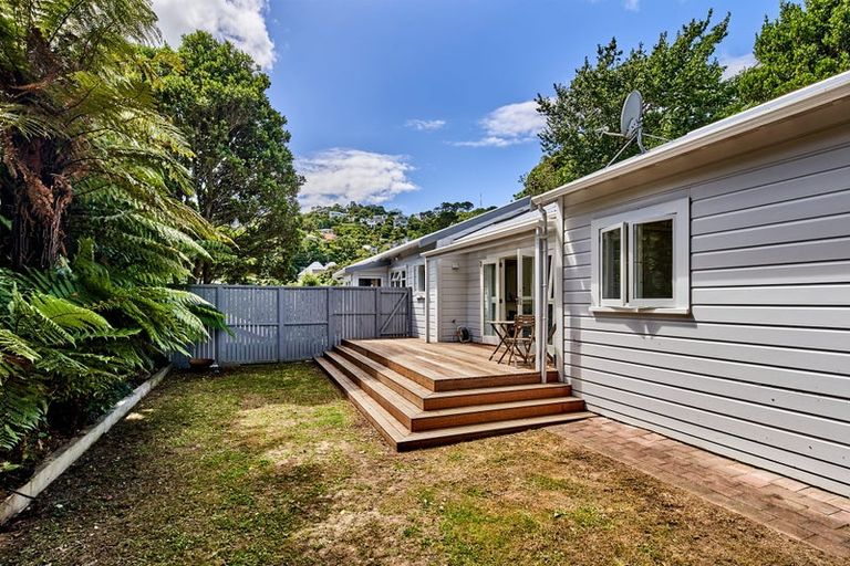 Photo of property in 11 Albemarle Road, Northland, Wellington, 6012