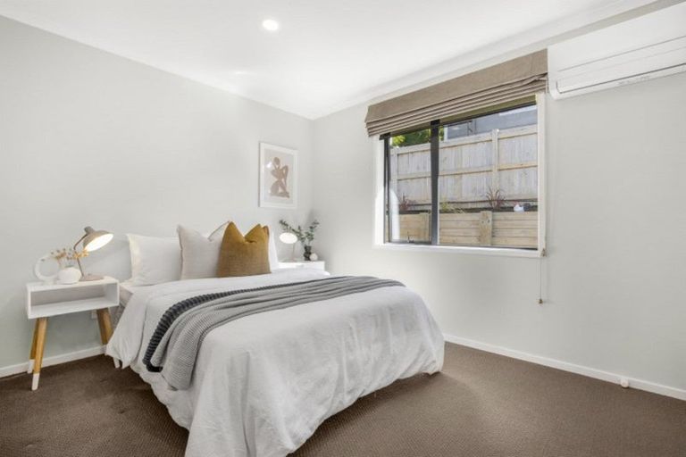 Photo of property in 12 Fendalton Place, Hatfields Beach, Orewa, 0931