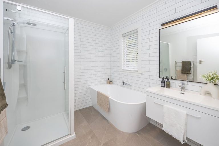 Photo of property in 28 Walsh Street, Forest Lake, Hamilton, 3200