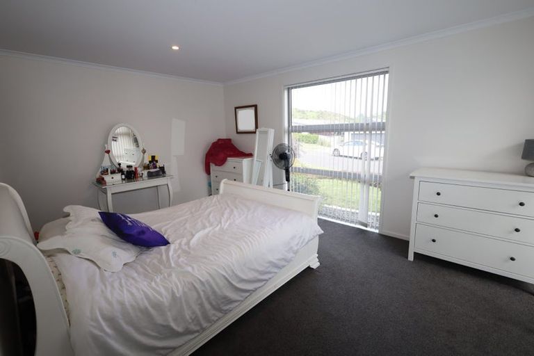 Photo of property in 35 Rochfort Crescent, Pyes Pa, Tauranga, 3112