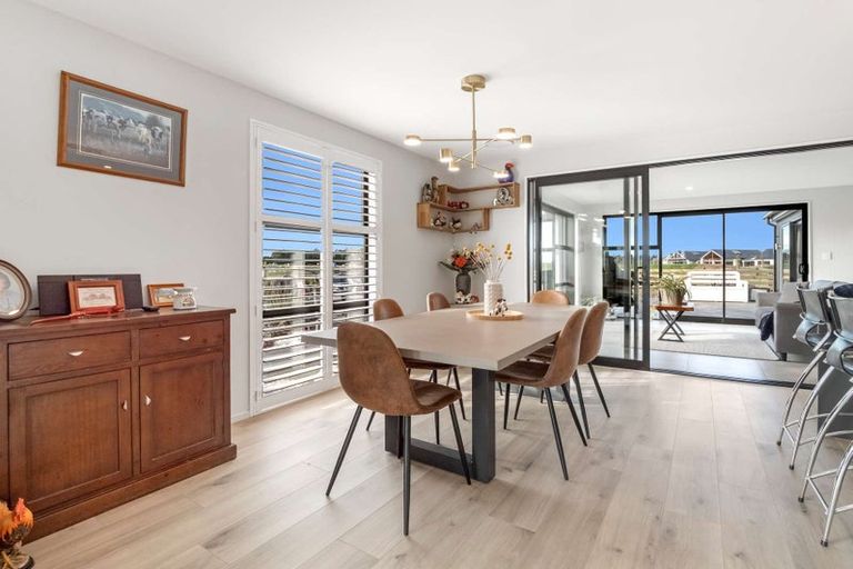 Photo of property in 12 Meadowlands Green, Allenton, Ashburton, 7700