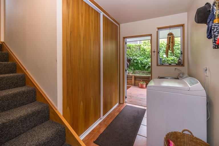 Photo of property in 107 Mount Pleasant Road, Mount Pleasant, Christchurch, 8081