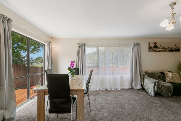 Photo of property in 98a Reynolds Street, Taita, Lower Hutt, 5011