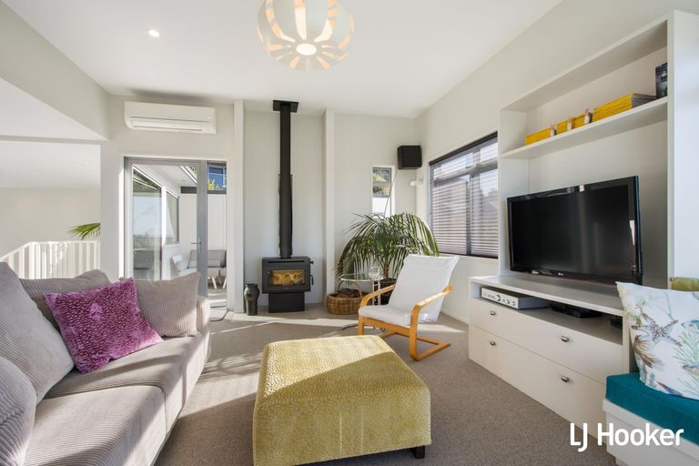 Photo of property in 9 Tohora View, Waihi Beach, 3611