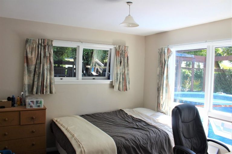 Photo of property in 28 Newbridge Place, Ilam, Christchurch, 8041